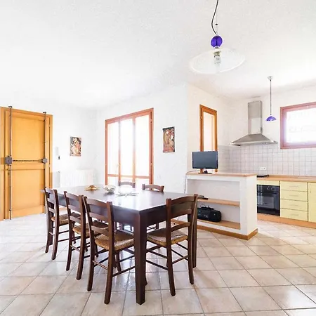 Apartment R08 - Ampio Trilocale Con Terrazzo Panoramico